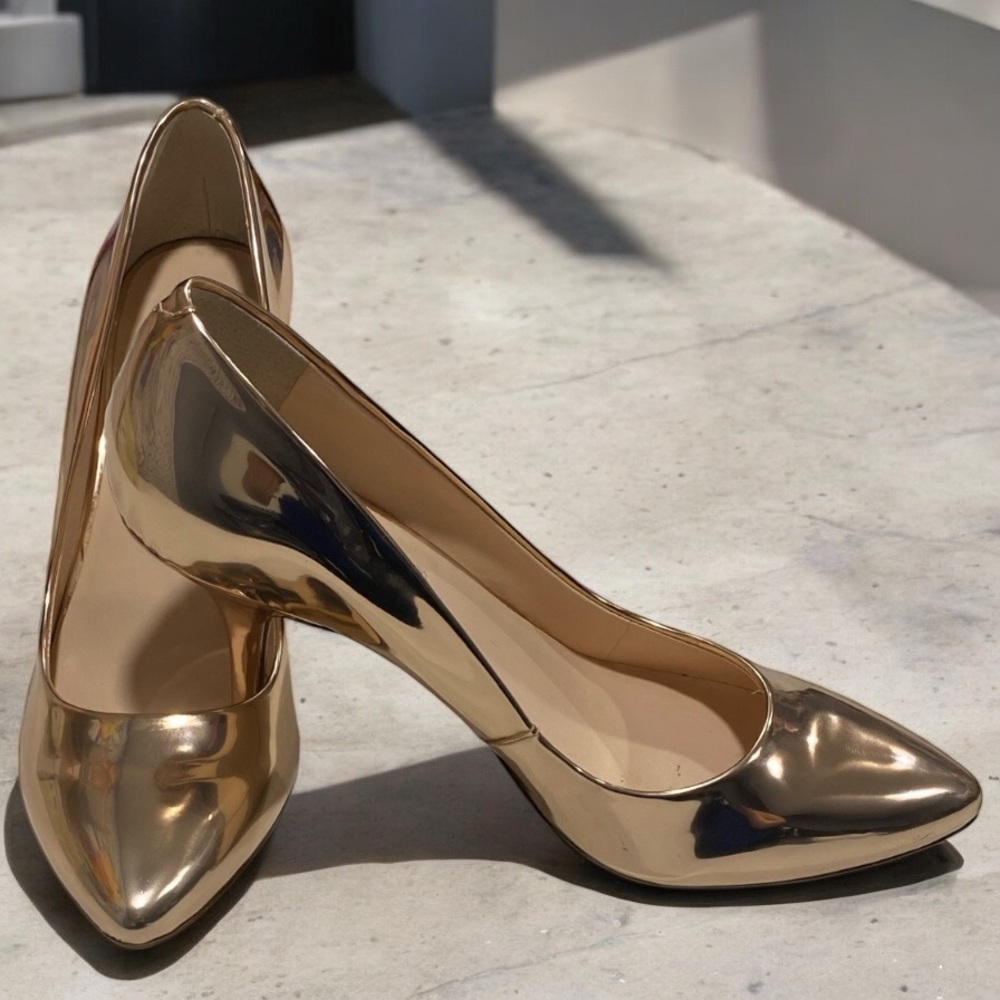 INC INTERNATIONAL CONCEPT ZITAH ROSE GOLD HEELS